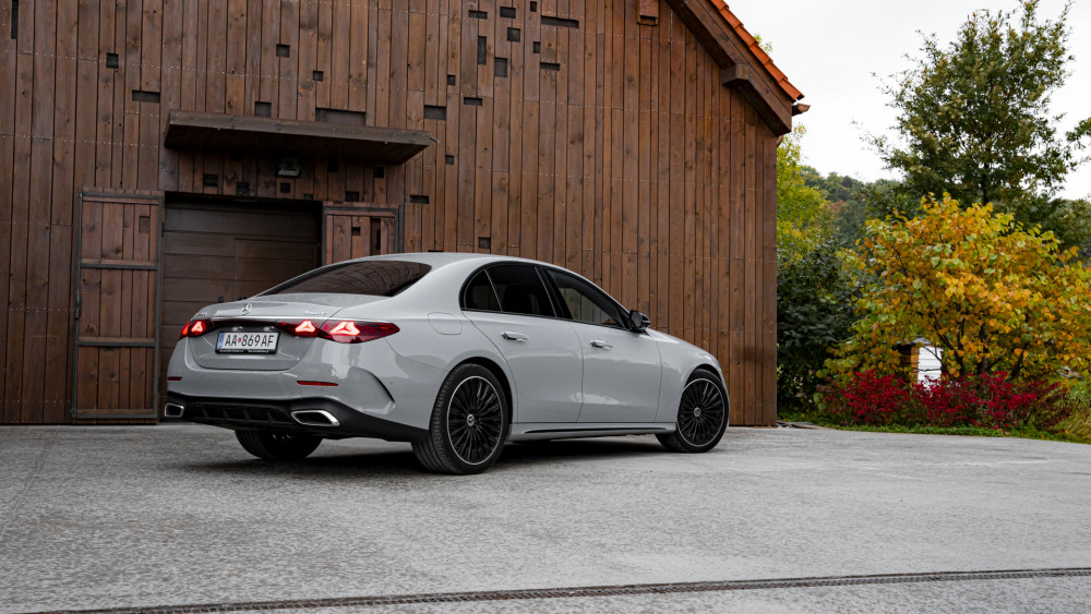 Mercedes-Benz E 220 d 4MATIC (W214)